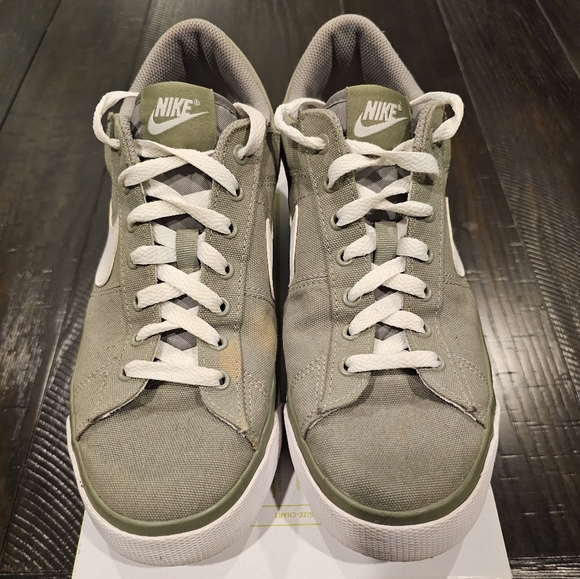 Nike Shoes Men's Size 10 - Picture 5 of 10